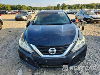 Piąte zdjęcie samochodu w środku: 2017 NISSAN ALTIMA 2.5 S VIN:1N4AL3AP9HN341426 - miniatura