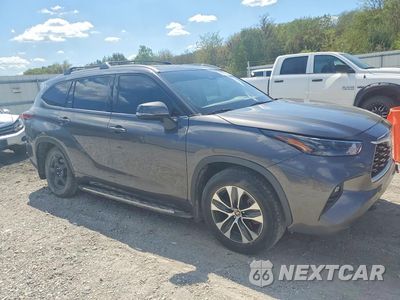 Czwarte zdjęcie samochodu z boku: 2022 TOYOTA HIGHLANDER XLE VIN:5TDGZRAH1NS122951 - miniatura