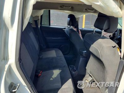 Zdjęcie 10 z 12 samochodu: 2012 JEEP COMPASS SPORT VIN:1C4NJCBA0CD553870 - miniatura