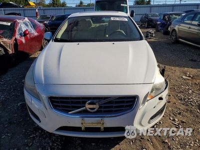 Piąte zdjęcie samochodu w środku: 2013 VOLVO S60 T5 VIN:YV1612FSXD2187649 - miniatura