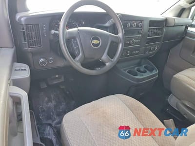 Zdjęcie 8 z 13 samochodu: 2017 CHEVROLET EXPRESS G3500 LT VIN:1GAZGPFG0H1280338 - miniatura