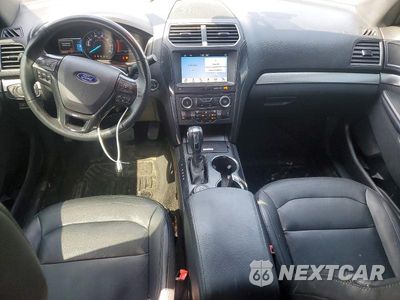 Zdjęcie 8 z 12 samochodu: 2018 FORD EXPLORER XLT VIN:1FM5K8D84JGC30045 - miniatura