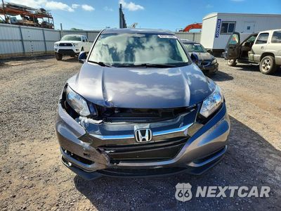 Piąte zdjęcie samochodu w środku: 2017 HONDA HR-V LX VIN:3CZRU5H37HG706973 - miniatura