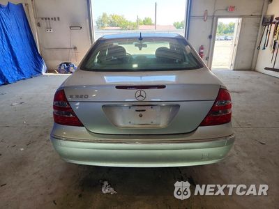 Zdjęcie 6 z 12 samochodu: 2003 MERCEDES-BENZ E 320 VIN:WDBUF65J63X099289 - miniatura