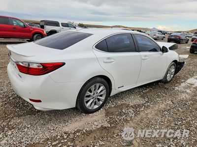 Trzecie zdjęcie samochodu z tyłu: 2014 LEXUS ES 300H VIN:JTHBW1GG8E2041387 - miniatura