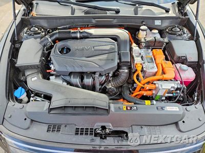 Zdjęcie 11 z 12 samochodu: 2026 HYUNDAI SONATA HYBRID BLUE VIN:KMHL24JJ1TA166673 - miniatura