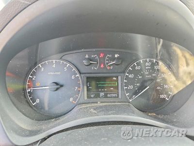 Zdjęcie 9 z 12 samochodu: 2014 NISSAN SENTRA S VIN:3N1AB7AP7EL627794 - miniatura