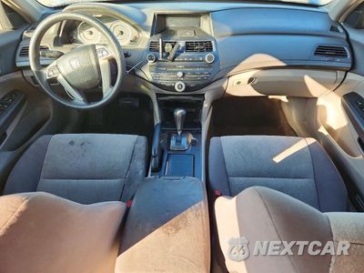 Zdjęcie 8 z 12 samochodu: 2008 HONDA ACCORD LXP VIN:1HGCP26478A072304 - miniatura