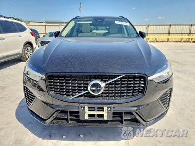 Piąte zdjęcie samochodu w środku: 2024 VOLVO XC60 PLUS VIN:YV4L12RLXR1763408 - miniatura