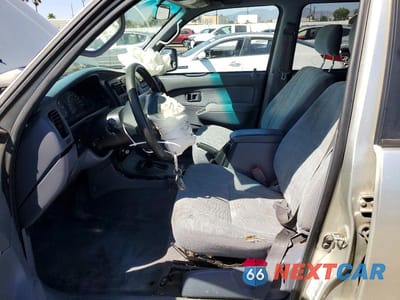 Zdjęcie 7 z 13 samochodu: 2000 TOYOTA 4RUNNER SR5 VIN:JT3GN86RXY0147527 - miniatura