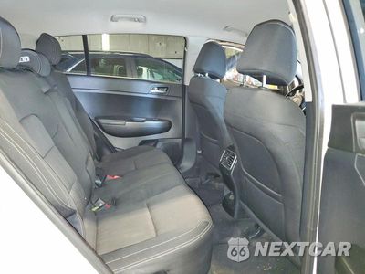 Zdjęcie 11 z 13 samochodu: 2017 KIA SPORTAGE LX VIN:KNDPMCAC0H7287680 - miniatura