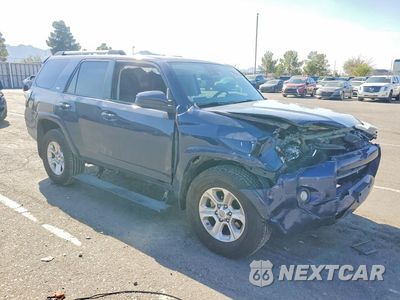 Czwarte zdjęcie samochodu z boku: 2020 TOYOTA 4RUNNER SR5 VIN:JTEZU5JR9L5215028 - miniatura