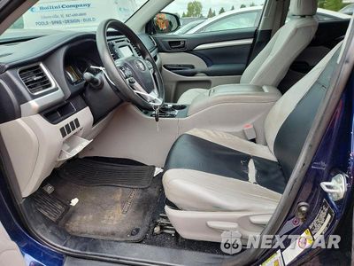 Zdjęcie 7 z 13 samochodu: 2014 TOYOTA HIGHLANDER LE VIN:5TDZKRFH1ES017591 - miniatura