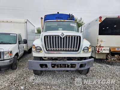 Piąte zdjęcie samochodu w środku: 2011 INTERNATIONAL 7400 REFUSE TRUCK VIN:1HTWGAAT2BJ424753 - miniatura
