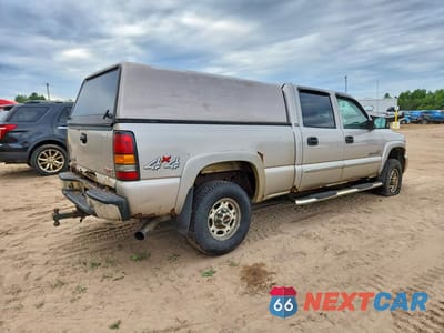 Trzecie zdjęcie samochodu z tyłu: 2005 GMC SIERRA K2500 HEAVY DUTY VIN:1GTHK23225F930668 - miniatura