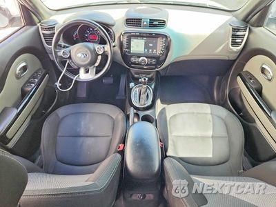 Zdjęcie 8 z 13 samochodu: 2017 KIA SOUL + VIN:KNDJP3A56H7416715 - miniatura