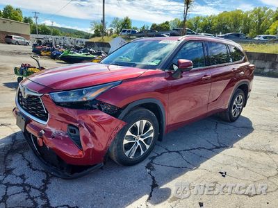 2022 TOYOTA HIGHLANDER XLE 5TDGZRBH2NS569142 - główne zdjęcie licytacji z USA - miniatura