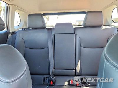 Zdjęcie 10 z 14 samochodu: 2025 TOYOTA COROLLA CROSS XLE VIN:7MUDAABG1SV139350 - miniatura