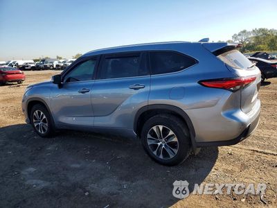 Drugie zdjęcie samochodu z przodu: 2021 TOYOTA HIGHLANDER XLE VIN:5TDHZRBH9MS140969 - miniatura