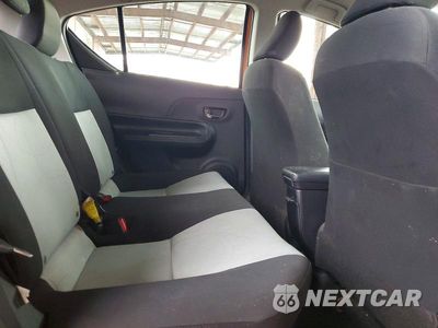 Zdjęcie 10 z 13 samochodu: 2015 TOYOTA PRIUS C TWO VIN:JTDKDTB39F1105404 - miniatura