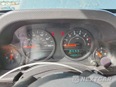 Zdjęcie 9 z 12 samochodu: 2008 JEEP WRANGLER X VIN:1J4FA24108L561695 - miniatura