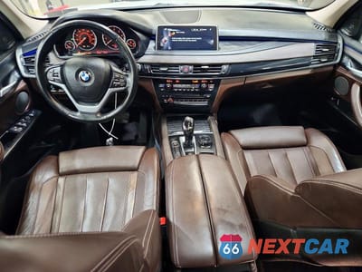 Zdjęcie 8 z 13 samochodu: 2016 BMW X5 XDR40E VIN:5UXKT0C58G0F74560 - miniatura