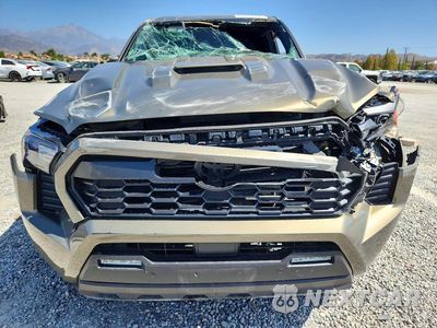 Piąte zdjęcie samochodu w środku: 2024 TOYOTA TACOMA TRD SPORT VIN:3TMLB5JN5RM068304 - miniatura