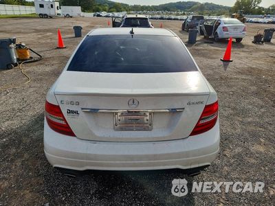 Zdjęcie 6 z 12 samochodu: 2012 MERCEDES-BENZ C 300 4MATIC VIN:WDDGF8BB1CA693921 - miniatura