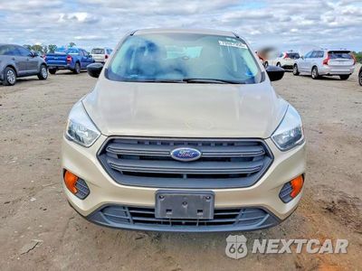 Piąte zdjęcie samochodu w środku: 2017 FORD ESCAPE S VIN:1FMCU0F71HUB19858 - miniatura