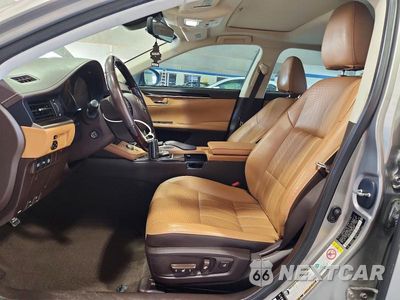 Zdjęcie 7 z 12 samochodu: 2018 LEXUS ES 350 VIN:58ABK1GG7JU088488 - miniatura