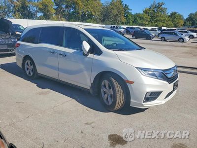 Czwarte zdjęcie samochodu z boku: 2018 HONDA ODYSSEY EXL VIN:5FNRL6H78JB109926 - miniatura