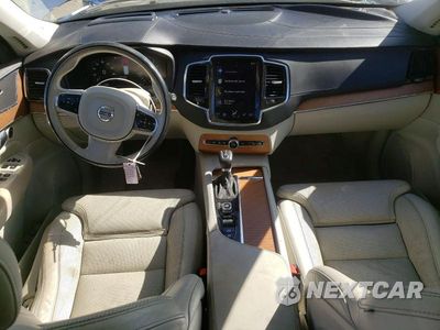 Zdjęcie 8 z 12 samochodu: 2016 VOLVO XC90 T6 VIN:YV4A22PL5G1050744 - miniatura