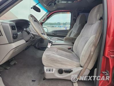 Zdjęcie 7 z 13 samochodu: 2000 FORD EXCURSION XLT VIN:1FMNU40L9YED64102 - miniatura