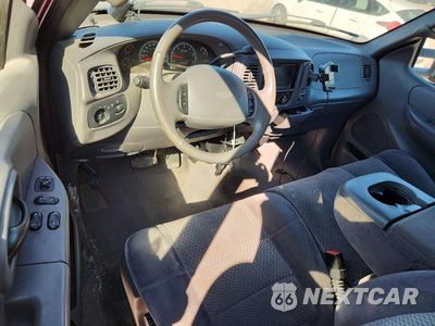 Zdjęcie 8 z 12 samochodu: 2002 FORD F150 VIN:1FTRX18L62NB00200 - miniatura