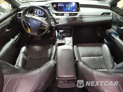 Zdjęcie 8 z 12 samochodu: 2020 LEXUS ES 350 LUXURY VIN:58AEZ1B11LU051807 - miniatura