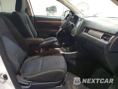 Zdjęcie 7 z 12 samochodu: 2018 MITSUBISHI OUTLANDER ES VIN:JA4AD2A38JZ015138 - miniatura