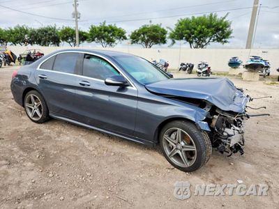 Czwarte zdjęcie samochodu z boku: 2015 MERCEDES-BENZ C 300 VIN:55SWF4JB0FU043049 - miniatura