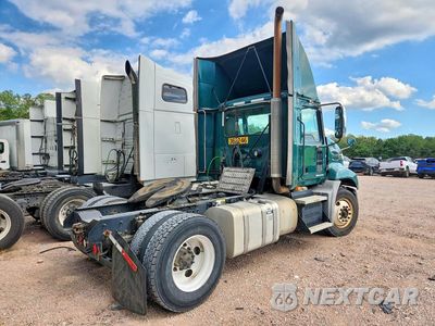 Trzecie zdjęcie samochodu z tyłu: 2017 MACK CXU613 SEMI TRUCK VIN:1M1AW01X5HM009554 - miniatura