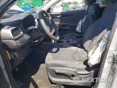 Zdjęcie 7 z 14 samochodu: 2016 KIA SORENTO LX VIN:5XYPG4A39GG017121 - miniatura