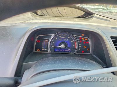Zdjęcie 9 z 12 samochodu: 2010 HONDA CIVIC HYBRID VIN:JHMFA3F21AS003480 - miniatura