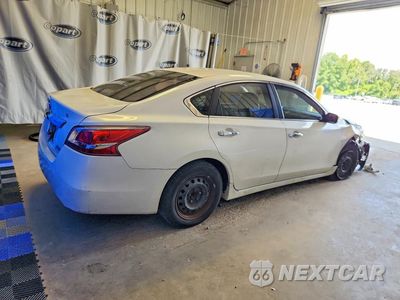 Trzecie zdjęcie samochodu z tyłu: 2013 NISSAN ALTIMA 2.5 VIN:1N4AL3APXDC124330 - miniatura