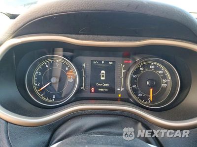 Zdjęcie 9 z 13 samochodu: 2016 JEEP CHEROKEE LATITUDE VIN:1C4PJMCB4GW227392 - miniatura