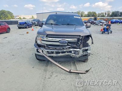 Piąte zdjęcie samochodu w środku: 2019 FORD F150 SUPERCREW VIN:1FTEW1E49KFC22588 - miniatura