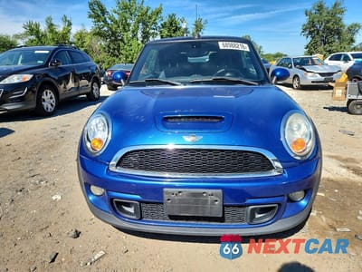 Piąte zdjęcie samochodu w środku: 2015 MINI COOPER S VIN:WMWZP3C58FT708206 - miniatura