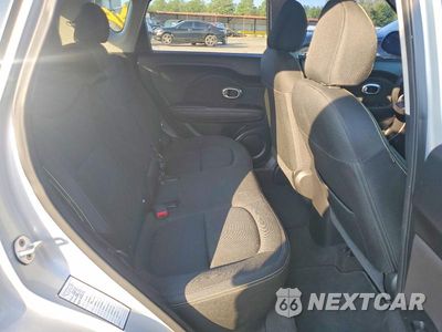 Zdjęcie 10 z 12 samochodu: 2016 KIA SOUL + VIN:KNDJP3A50G7867184 - miniatura