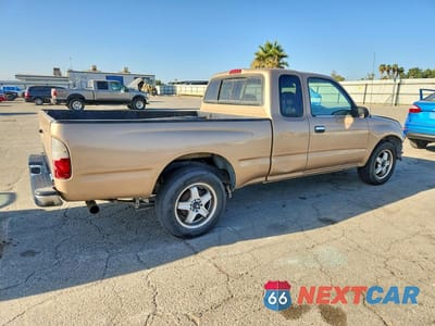 Trzecie zdjęcie samochodu z tyłu: 2000 TOYOTA TACOMA BASE VIN:5TEVL52N8YZ716756 - miniatura