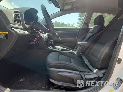 Zdjęcie 7 z 13 samochodu: 2018 HYUNDAI ELANTRA SEL VIN:5NPD84LF3JH302873 - miniatura
