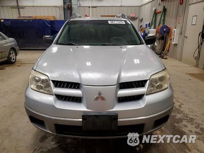 Piąte zdjęcie samochodu w środku: 2005 MITSUBISHI OUTLANDER LS VIN:JA4LZ31F15U048933 - miniatura
