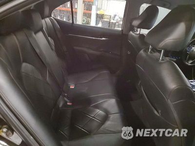 Zdjęcie 10 z 12 samochodu: 2018 TOYOTA CAMRY HYBRID XLE VIN:4T1B21HK1JU502360 - miniatura