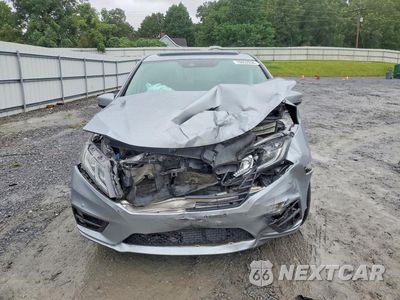 Piąte zdjęcie samochodu w środku: 2018 HONDA ODYSSEY EXL VIN:5FNRL6H73JB007126 - miniatura